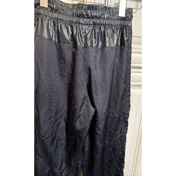 Nike Women's Black Sportswear Woven Cargo Rebel Track Jogger Pants Size XS - Picture 11 of 13